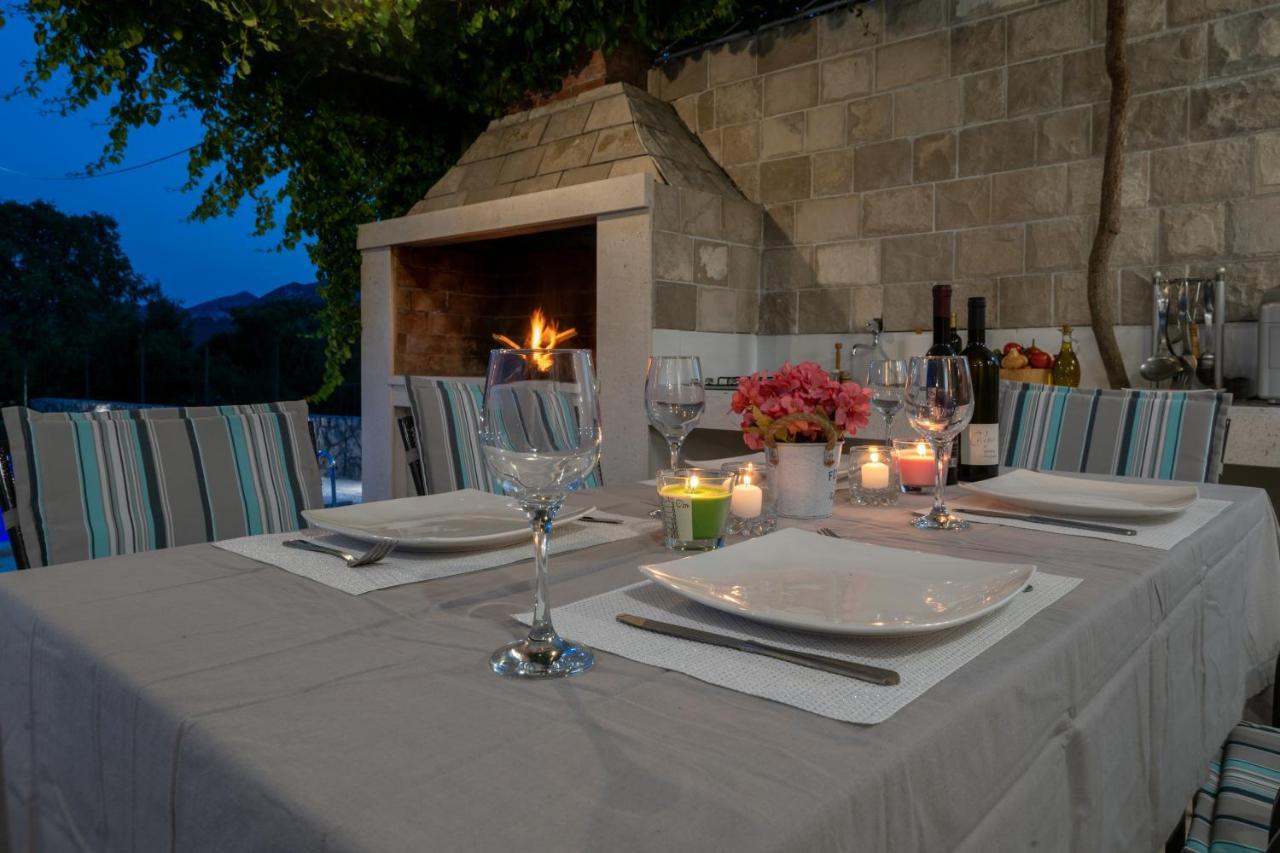 Rustica Villa *