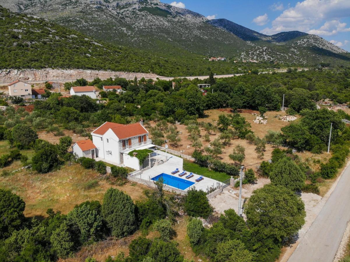 Rustica Villa Neum