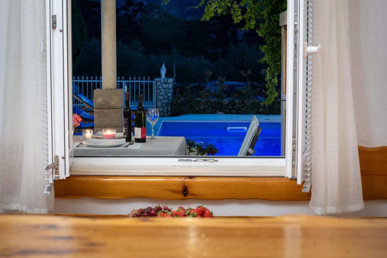 Rustica Villa *